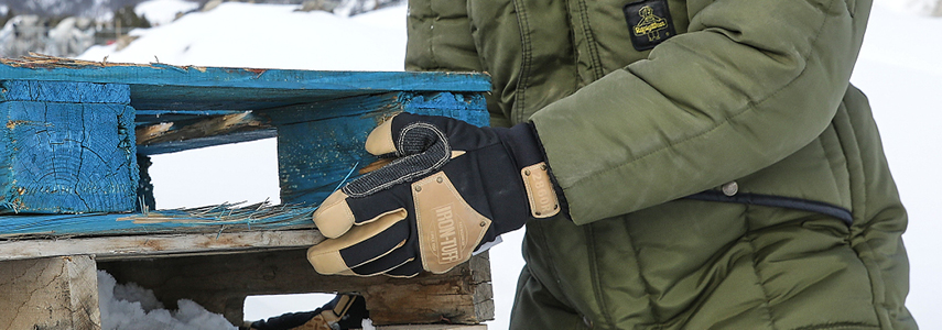Premium Gloves from RefrigiWear arrive ready to work whenever you are. With a pre-curved, ergonomic fit, there’s no break-in required.